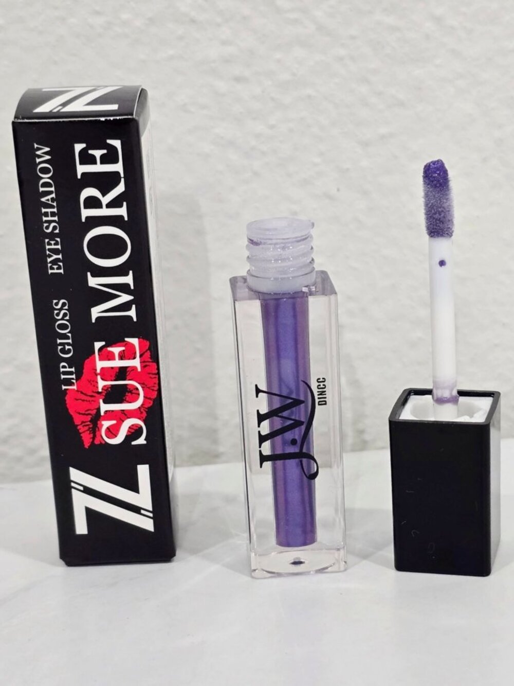 Sue More ✦ Lip Gloss & Eye Shadow ✦ Shimmering Purple Dual‑Use Long‑Wear Formula - Picture 2 of 6